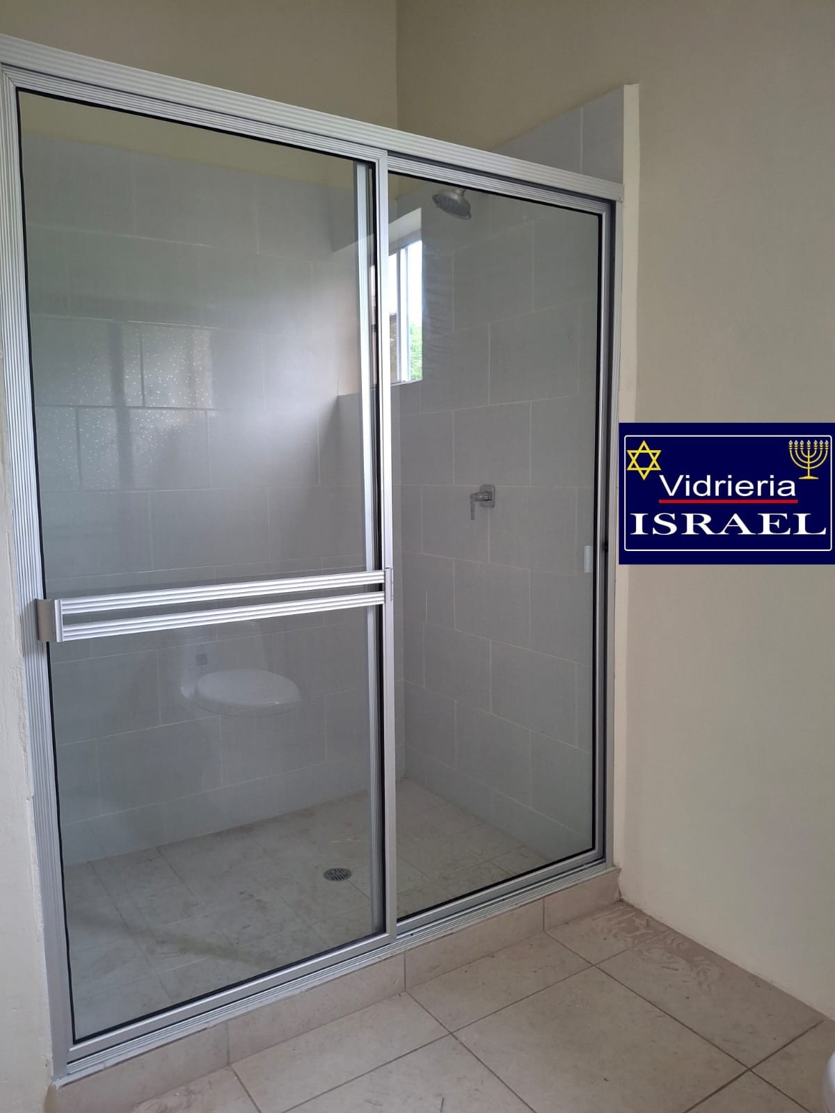 PUERTA ALUMINIO Y VIDRIO NATURAL DUPLEX